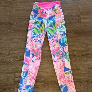 Lilly Pulitzer Pink & Blue Floral Active Leggings